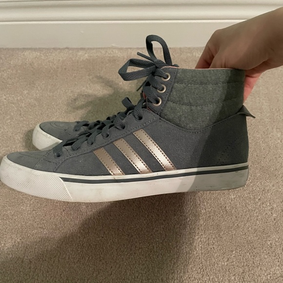 Adidas high tops - Picture 3 of 6